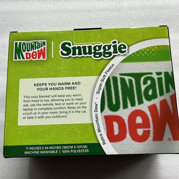 🆕 Snuggie Retro Mountain Dew Wearable Blanket Green - Picture 2 of 5